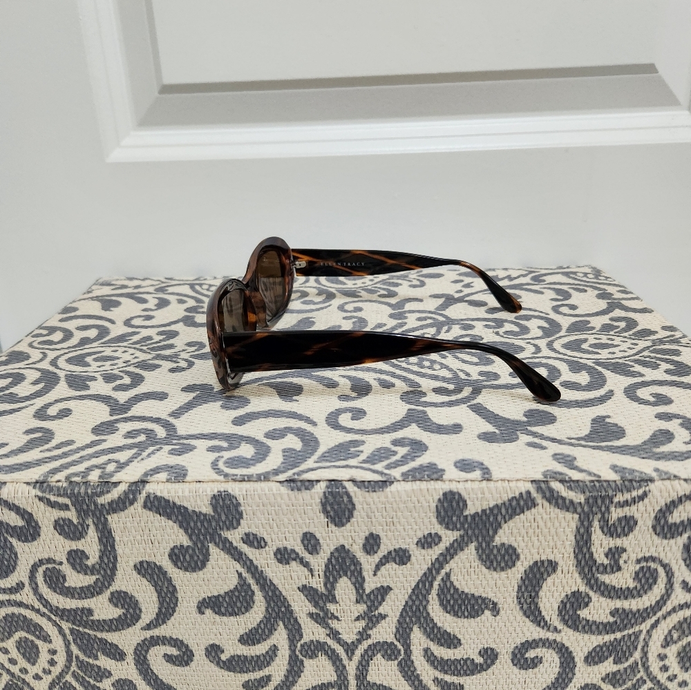Vintage Ellen Tracy  Brown Oval Sunglasses - Picture 4 of 7